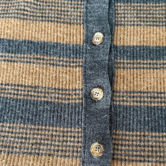 D&G Dolce & Gabbana Women's Cardigan - Tan and Gray Stripes - Picture 4 of 10